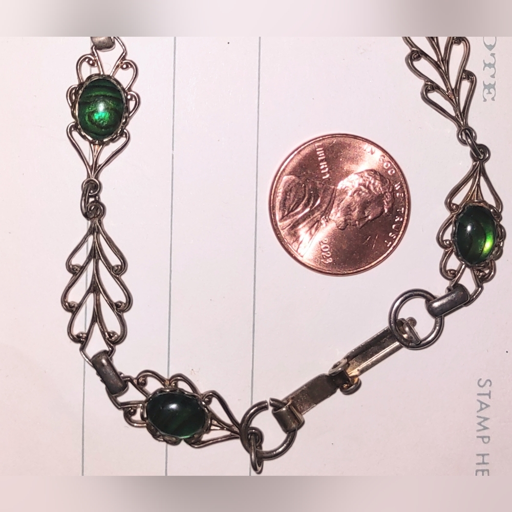 Green Abalone Vintage Bracelet - Picture 7 of 16